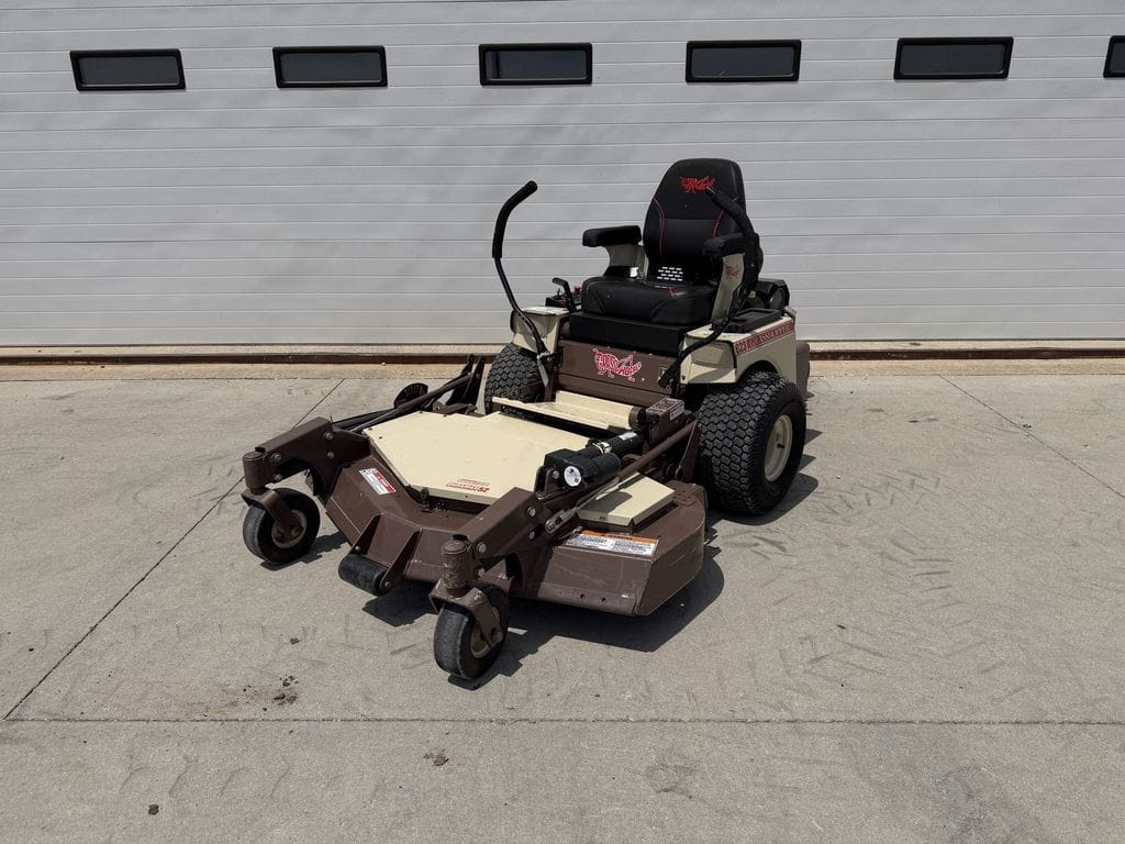 2022 Grasshopper 623T Equipment Image0