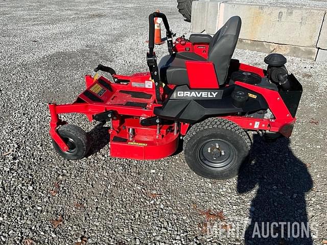 Image of Gravely Compact Pro 34 equipment image 1