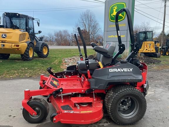 Image of Gravely Pro-Turn 260 equipment image 1