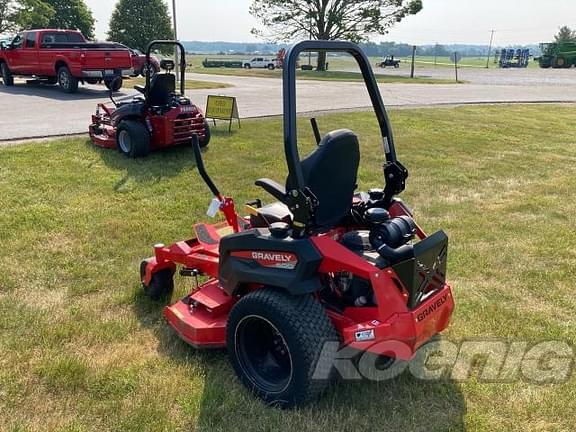 Image of Gravely Pro-Turn 652 equipment image 3