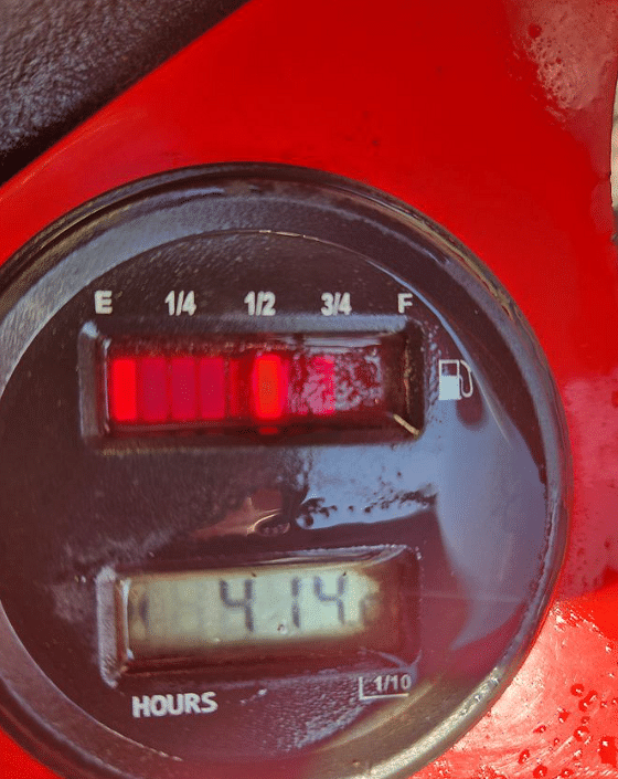 Image of Gravely Pro-Turn 660 equipment image 3