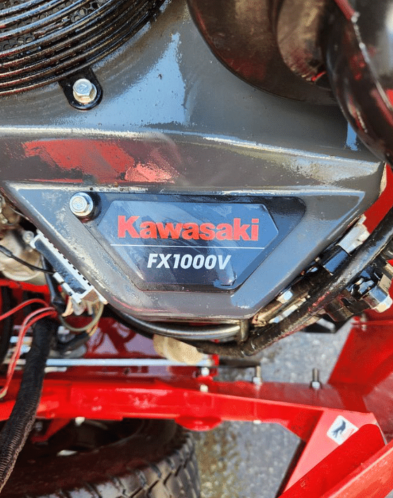 Image of Gravely Pro-Turn 660 equipment image 4