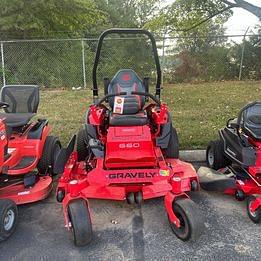 Image of Gravely Pro-Turn 660 equipment image 4