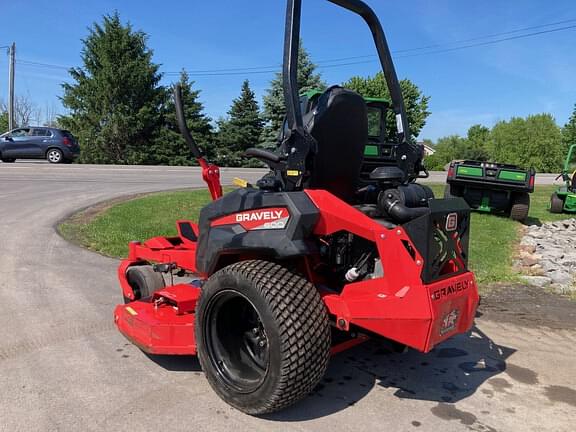 Image of Gravely Pro-Turn 660 equipment image 2