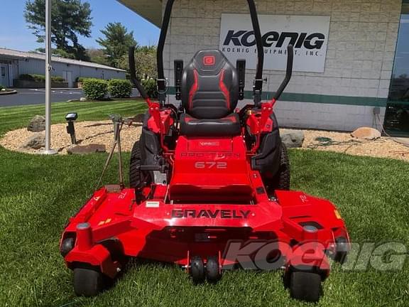 Image of Gravely Pro-Turn 672 equipment image 2