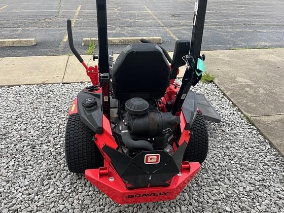 Image of Gravely Pro-Turn ZX equipment image 4