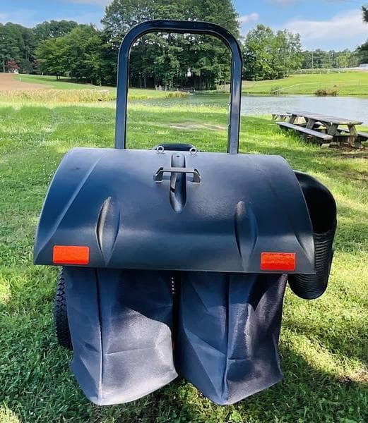 Image of Gravely Pro-Turn ZX equipment image 4