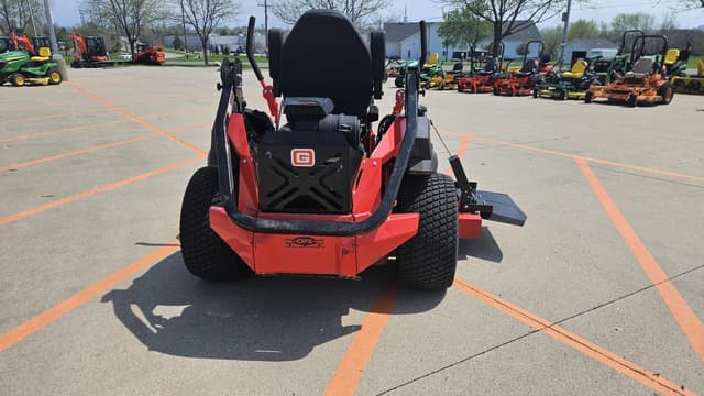 Image of Gravely Pro-Turn 672 equipment image 4