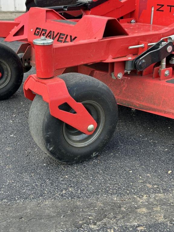 Image of Gravely ZT HD equipment image 2