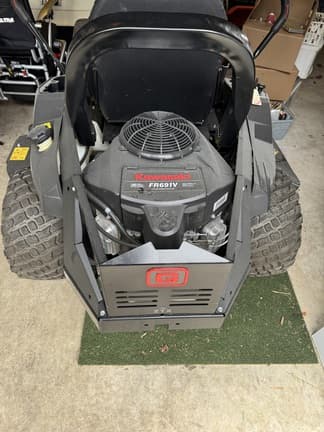 Image of Gravely ZTX-52 equipment image 3