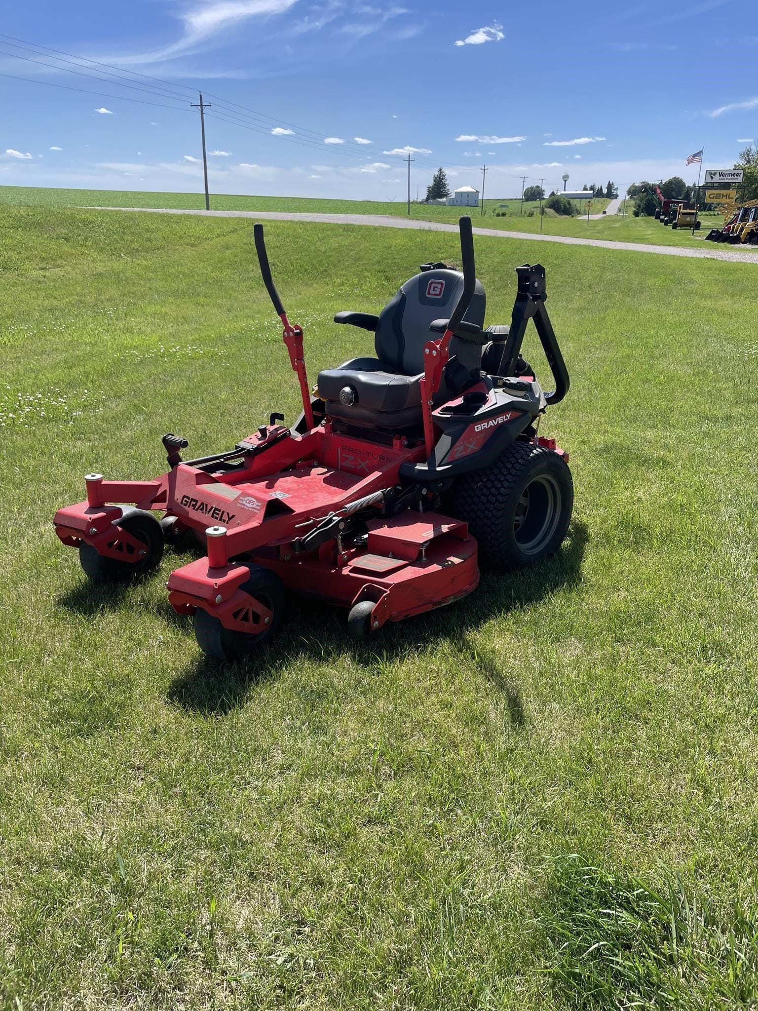 2022 Gravely Pro-Turn ZX 52 Equipment Image0