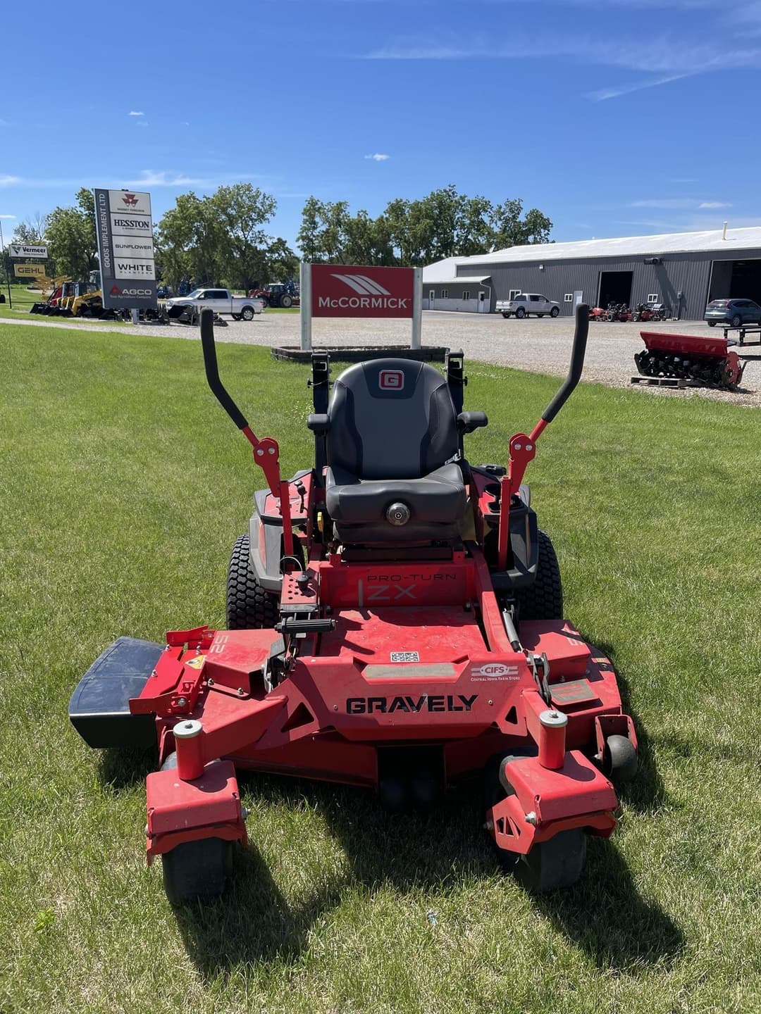 Image of Gravely Pro-Turn ZX 52 Image 1