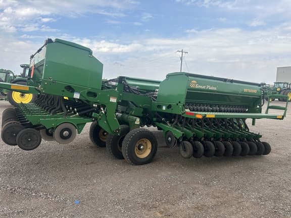 Image of Great Plains BD7600 equipment image 4
