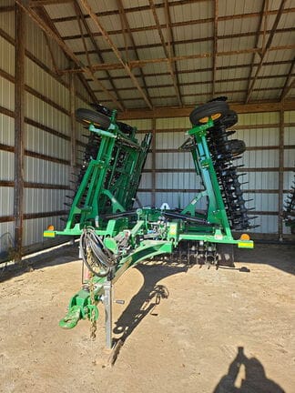 2022 Great Plains 3000TM Equipment Image0