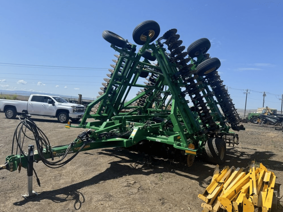 2022 Great Plains VT1100 Equipment Image0