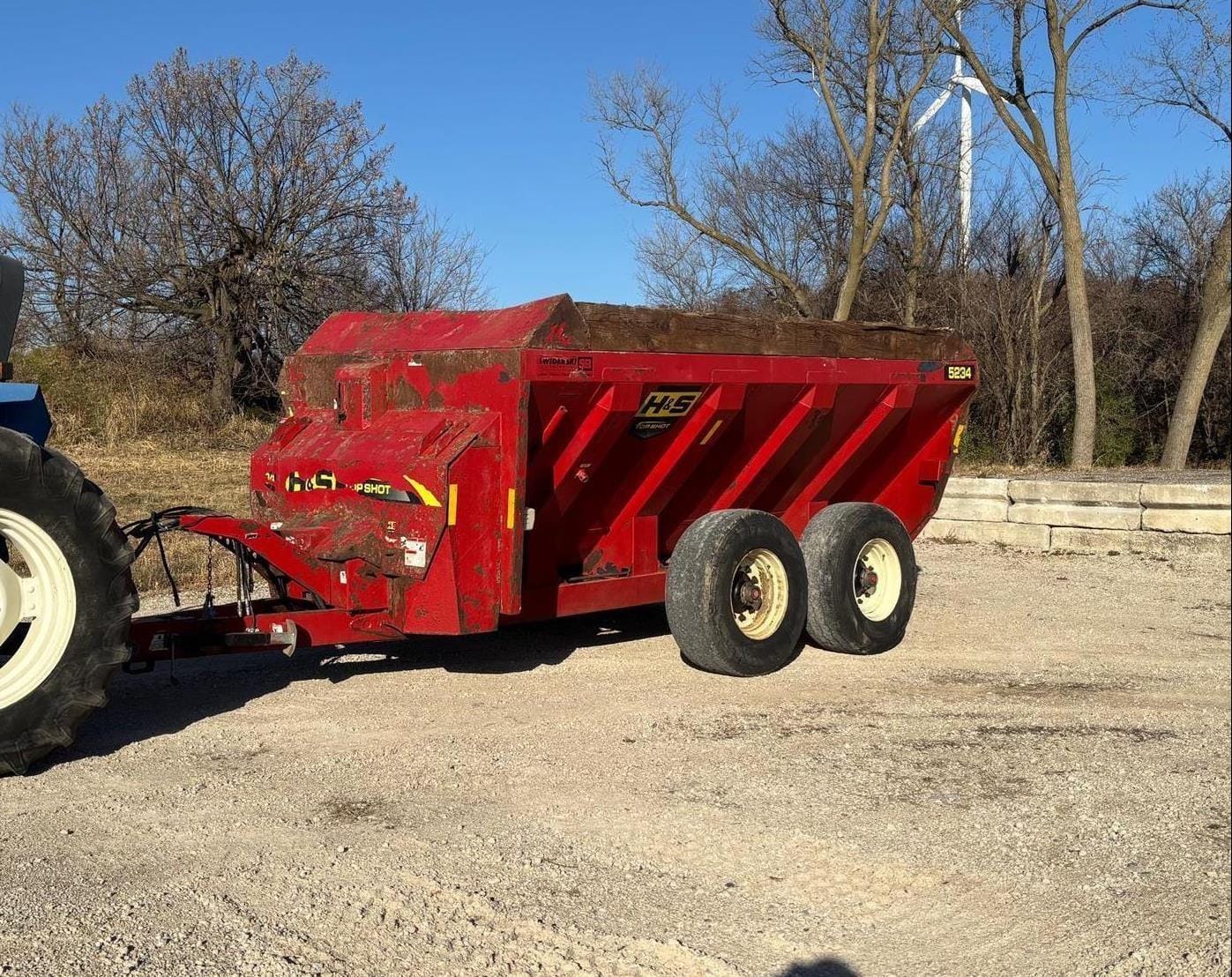 2022 H&S TS5234 Equipment Image0