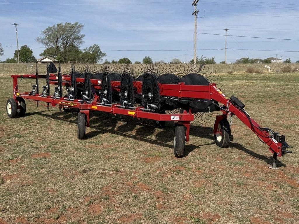 2022 H&S HC5114 Equipment Image0