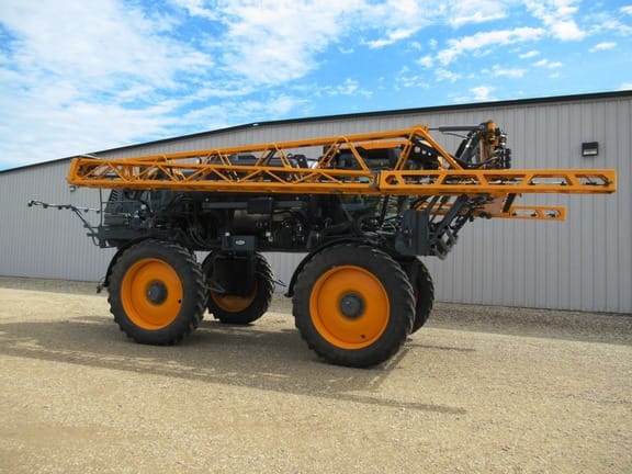 2022 Hagie STS12 Equipment Image0