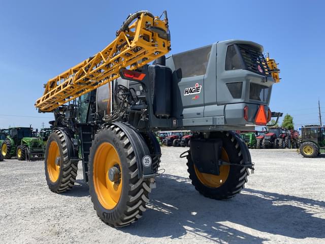Image of Hagie STS12 equipment image 2