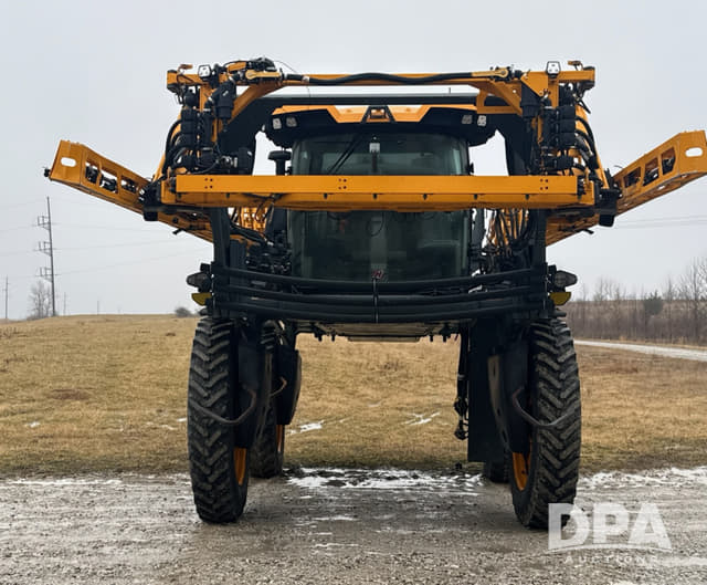Image of Hagie STS12 equipment image 3