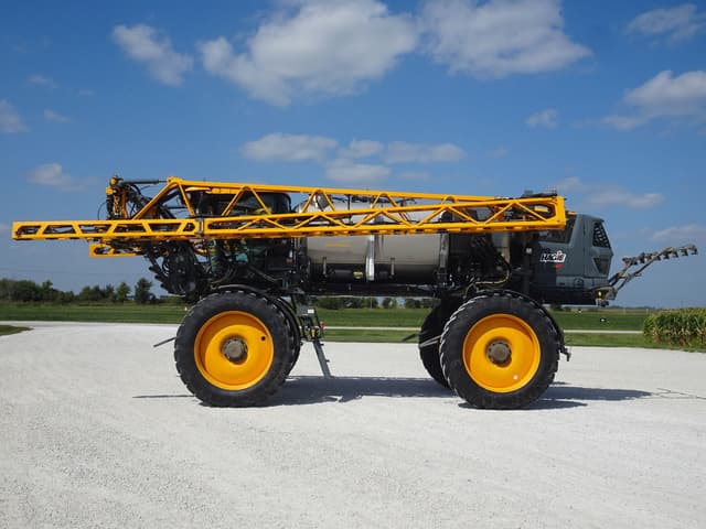 Image of Hagie STS16 equipment image 2