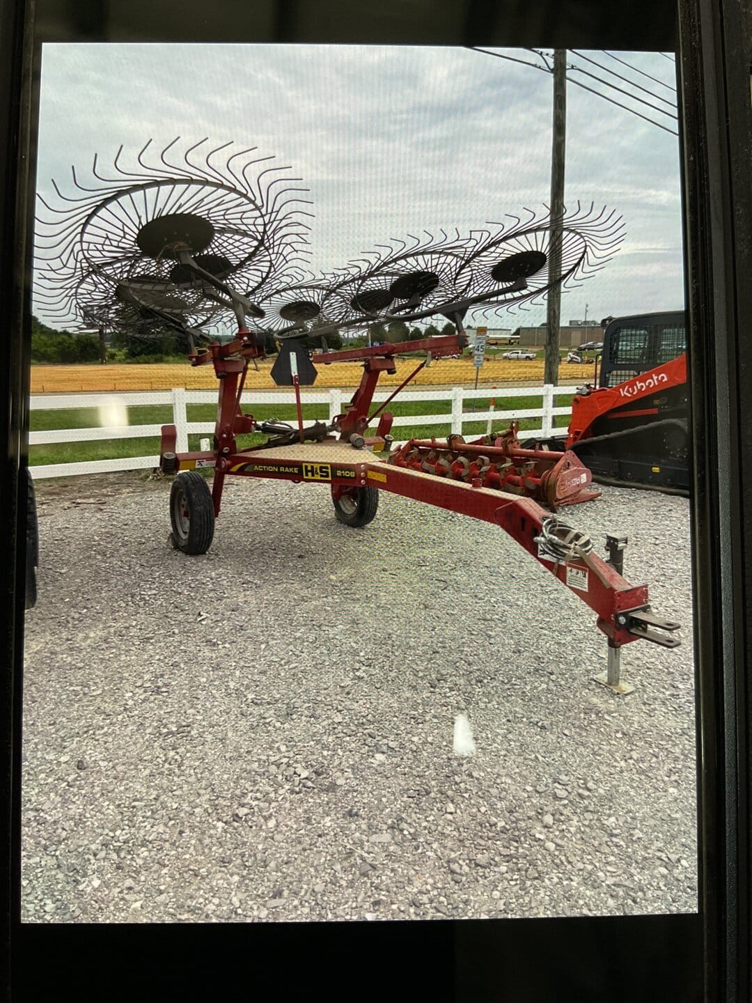 2022 H&S AR2108 Equipment Image0