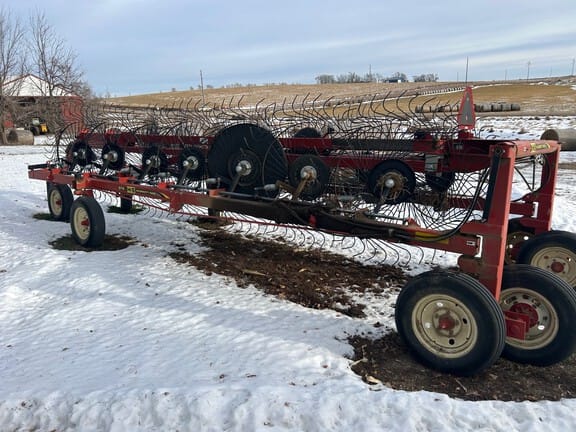 2022 H&S HC5114 Equipment Image0