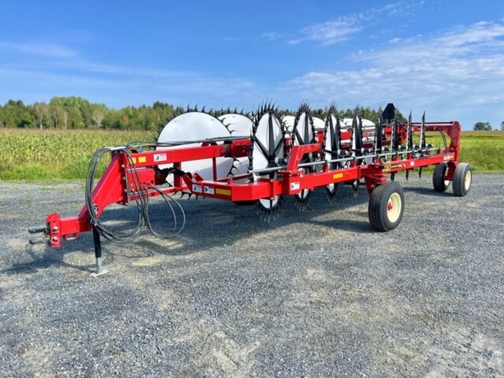 2022 H&S HC7116 Equipment Image0