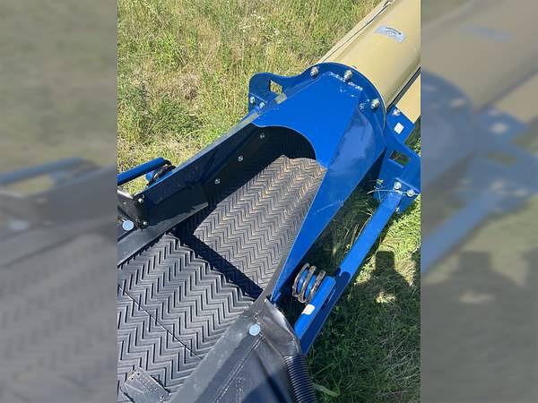 Main image Harvest International FC1545 3