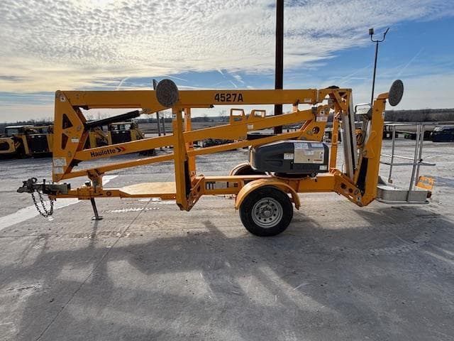 Image of Haulotte 4527A equipment image 4