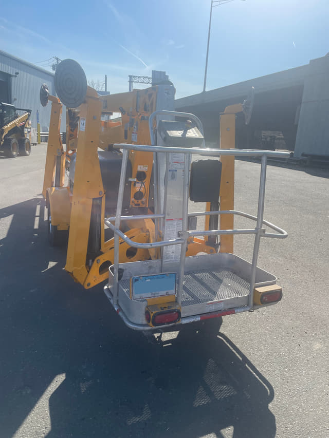 Image of Haulotte 5533A equipment image 2