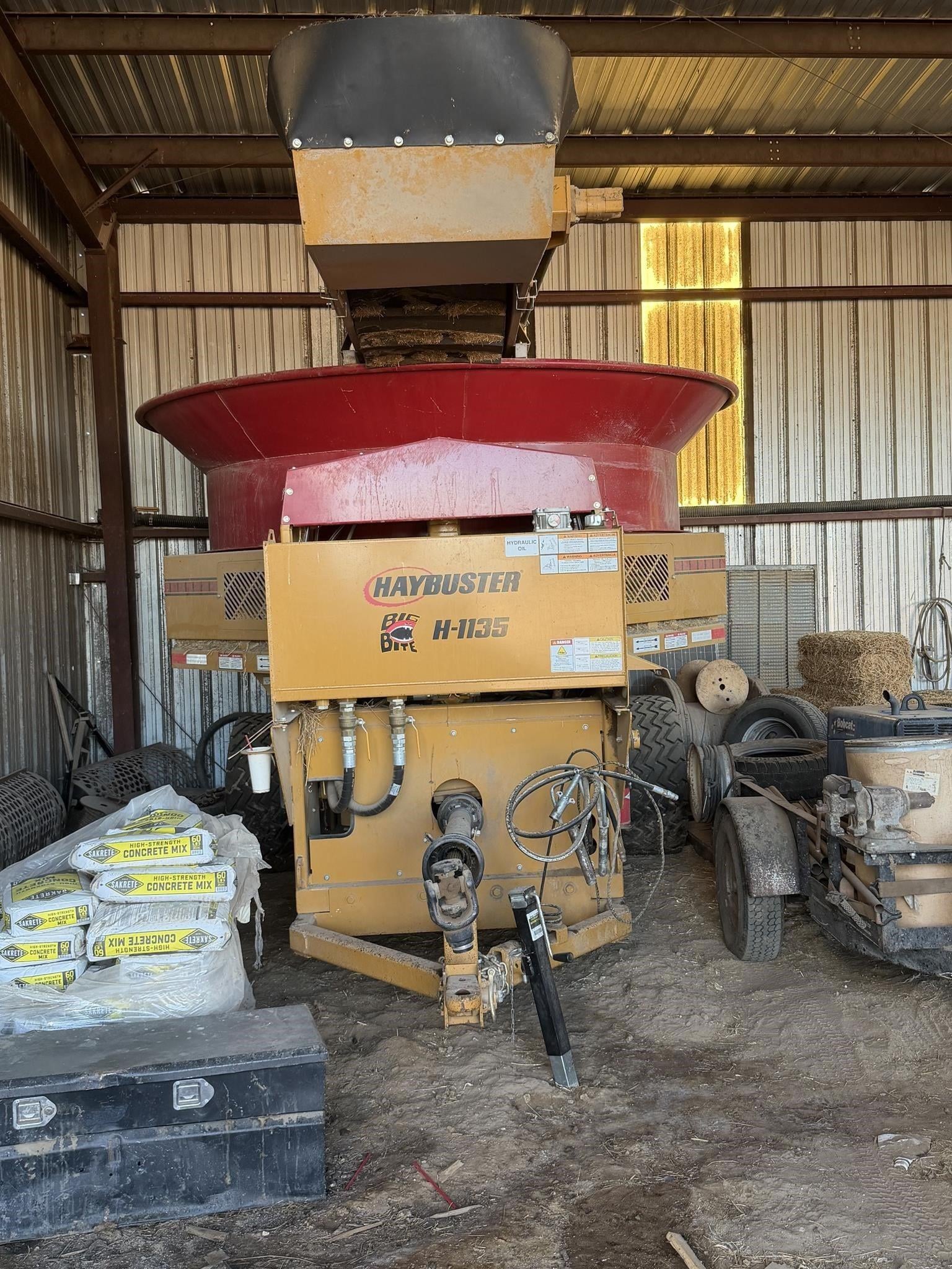 2022 Haybuster H-1135 Equipment Image0