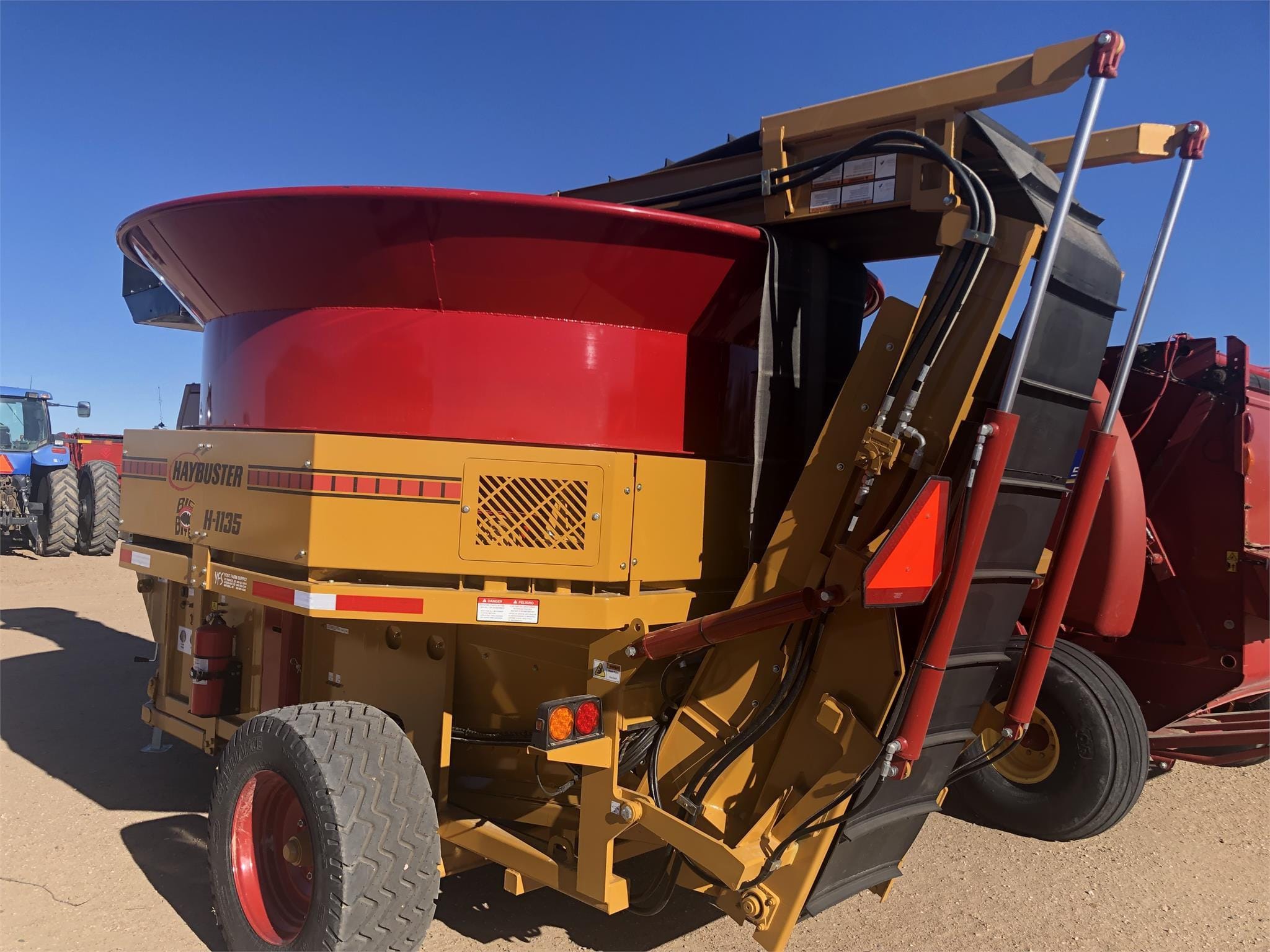 Main image Haybuster H-1135