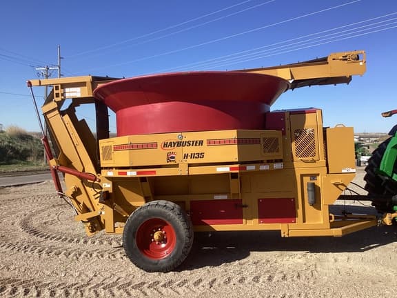 Image of Haybuster H-1135 equipment image 3