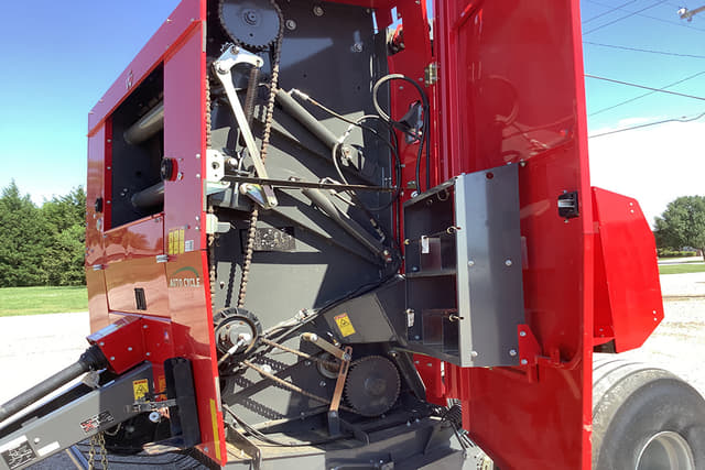 Image of Massey Ferguson 2946A equipment image 3