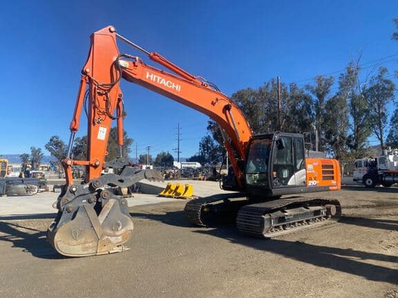 Image of Hitachi ZX210LC-5N equipment image 1