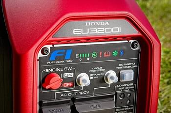 2022 Honda EU3200i Equipment Image0