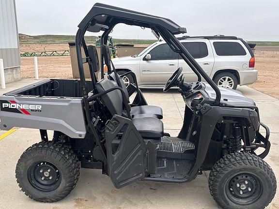 Image of Honda Pioneer 520 Primary image