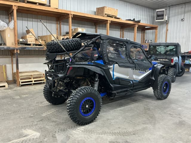 Image of Honda Talon 1000X-4 equipment image 2