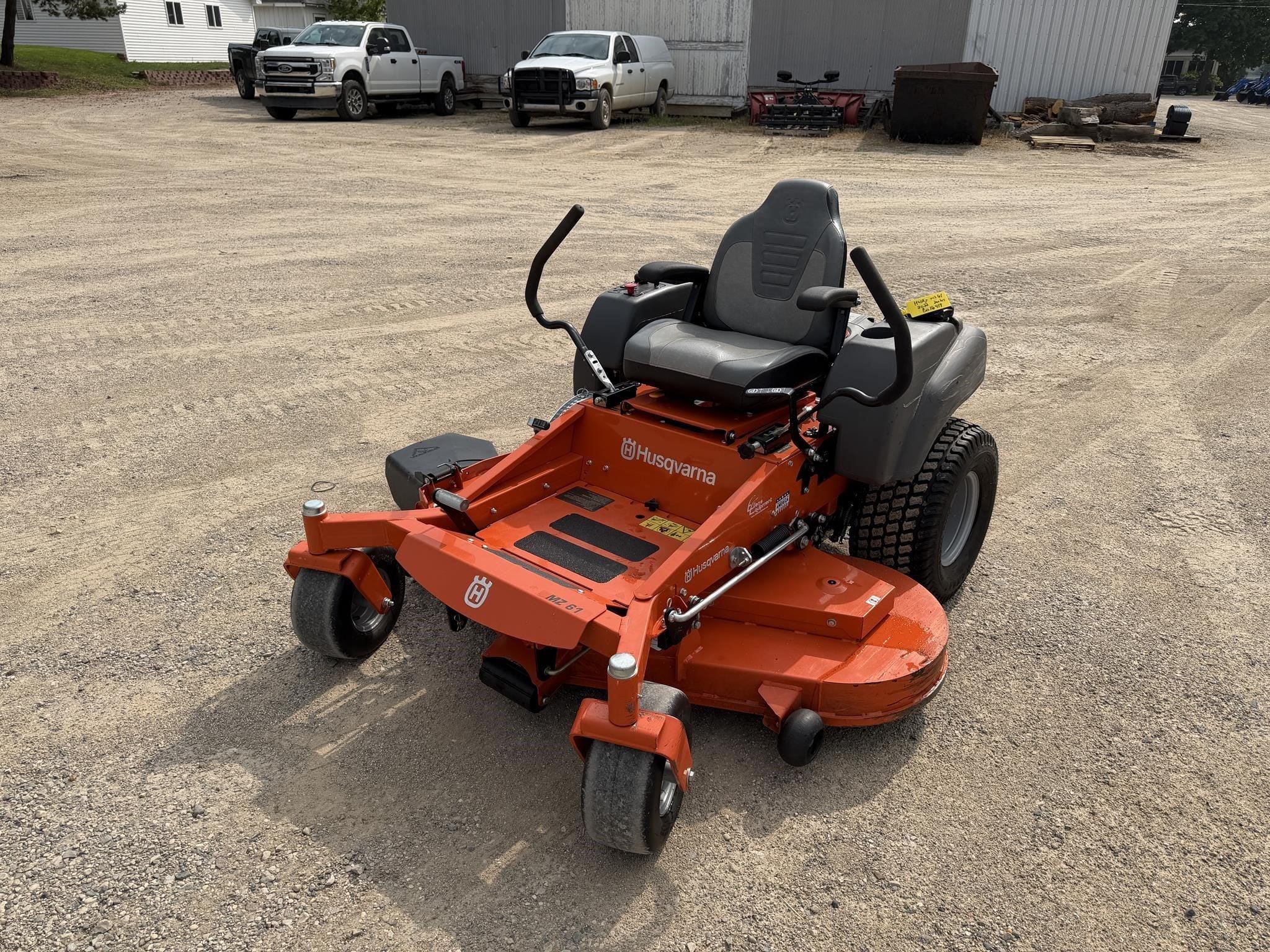 2022 Husqvarna MZ61 Equipment Image0