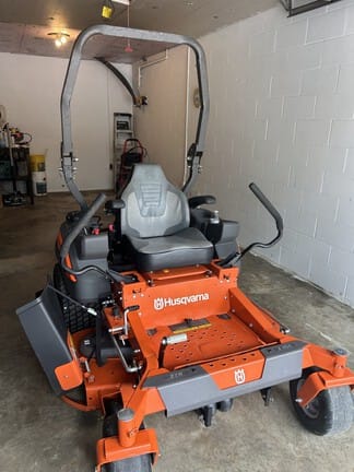 2022 Husqvarna Z454 Equipment Image0