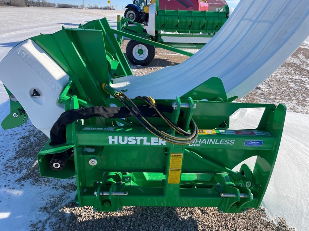 2022 Hustler Chainless LX105 Equipment Image0