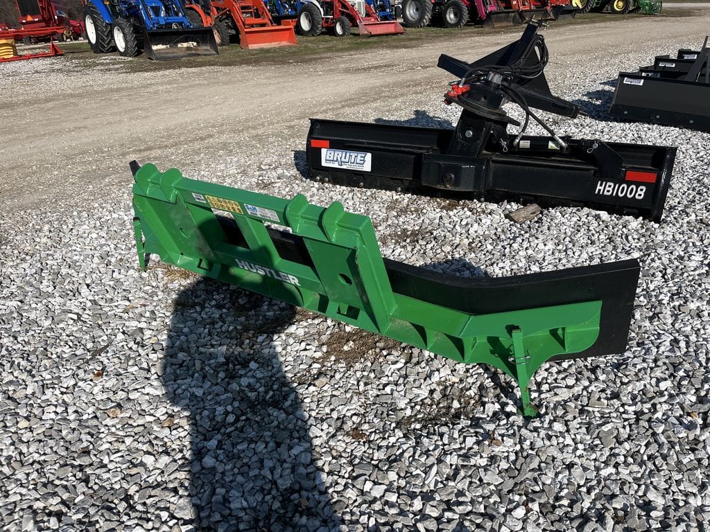 2022 Hustler LM260 Equipment Image0