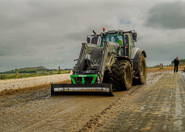 Image of Hustler LM260 equipment image 3