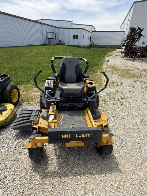 2022 Hustler FasTrak SDX Equipment Image0