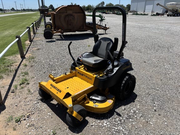 2022 Hustler FasTrak Equipment Image0