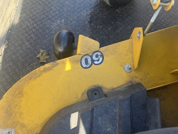 Image of Hustler Raptor equipment image 2