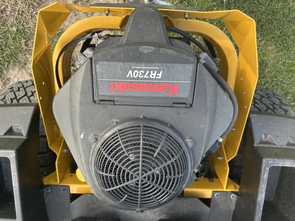 Image of Hustler Raptor equipment image 4