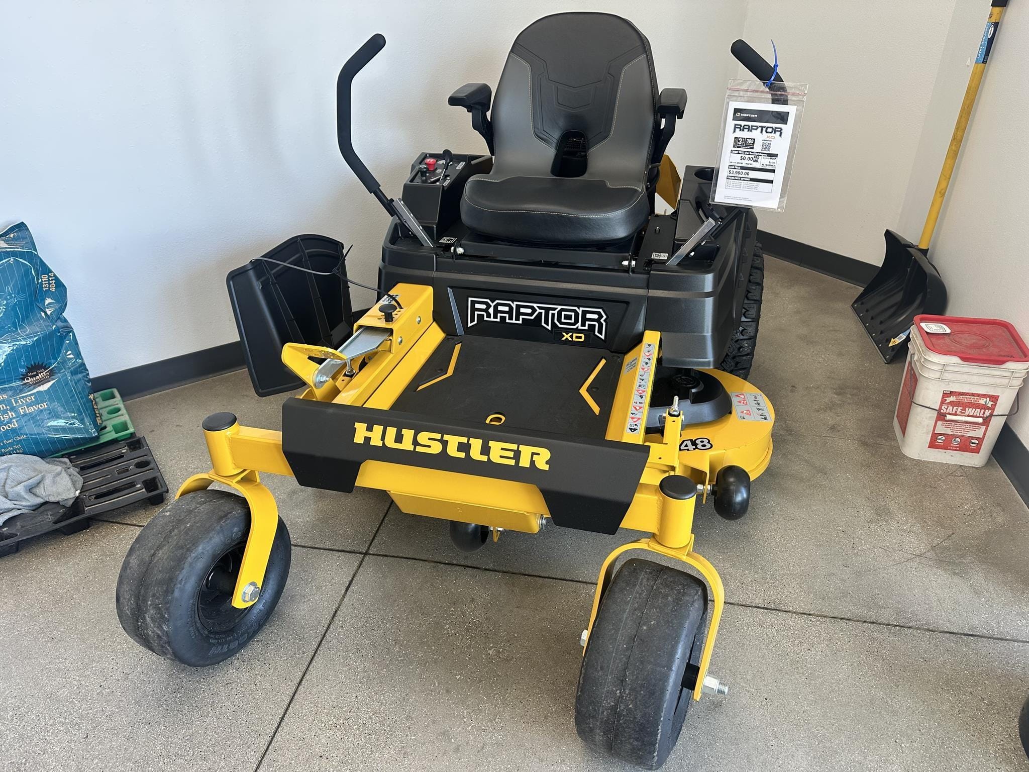 2022 Hustler Raptor XDX Equipment Image0