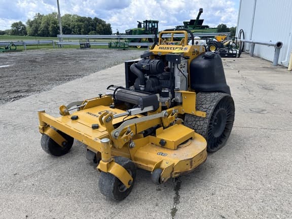 Image of Hustler Super S equipment image 2